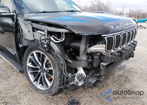 2022 Jeep Wagoneer Series Iii 4X4 z USA, uszkodzony, nr VIN 1C4SJVDT3NS129689